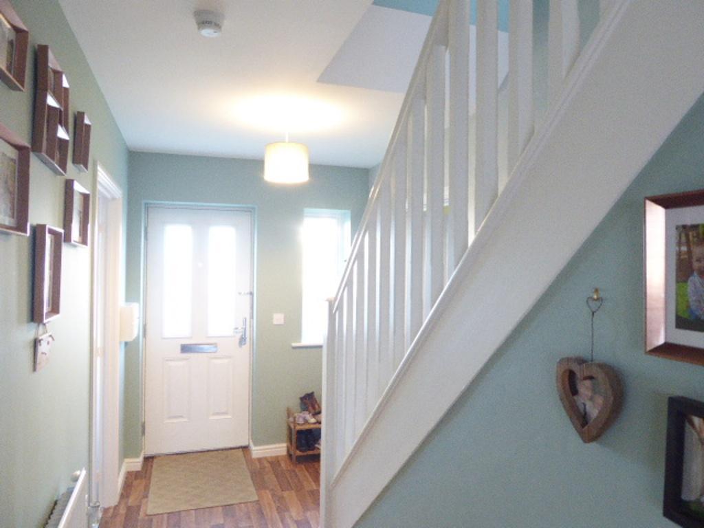 Hampstead Gardens, Kingswood, Hull, East Yorkshire, HU7 3LB 4 bed house
