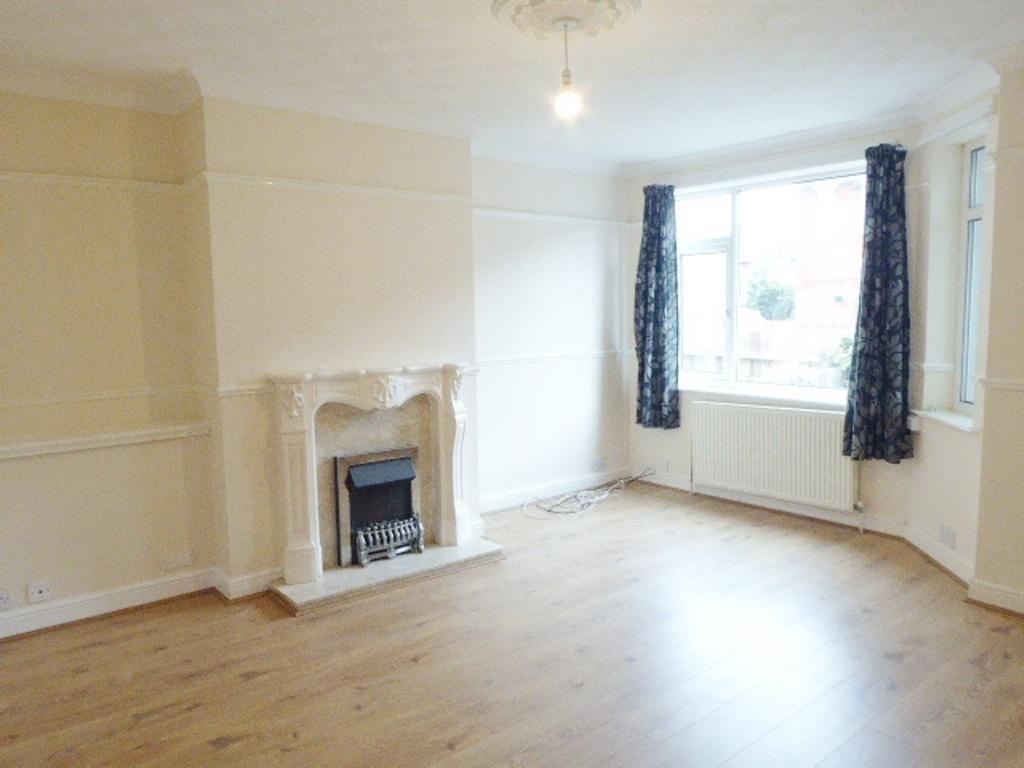Farndale Avenue, Hull, HU9 2PH 3 bed house £495 pcm (£114 pw)