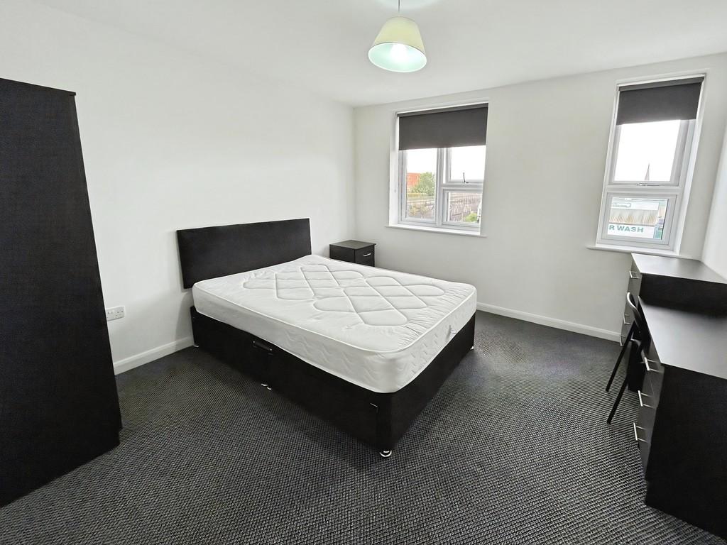 Db479148-bedroom