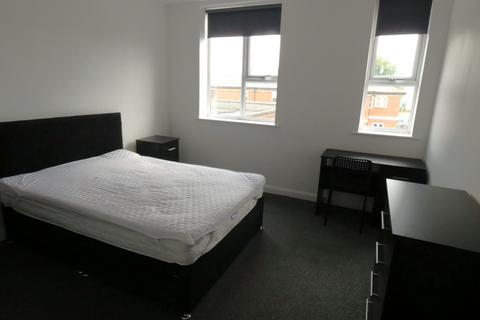 1 bedroom in a flat share to rent, London Road, Gloucester