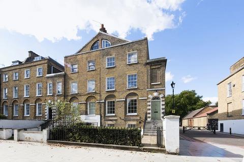 6 bedroom house to rent, Kennington Park Road, SE11