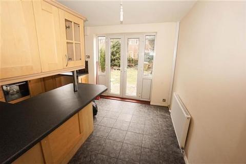 3 bedroom semi-detached house to rent, Dewhurst Road, Harwood