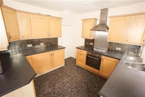 3 bedroom semi-detached house to rent, Dewhurst Road, Harwood