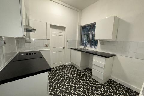 1 bedroom flat to rent, Spring Gardens, Stockport