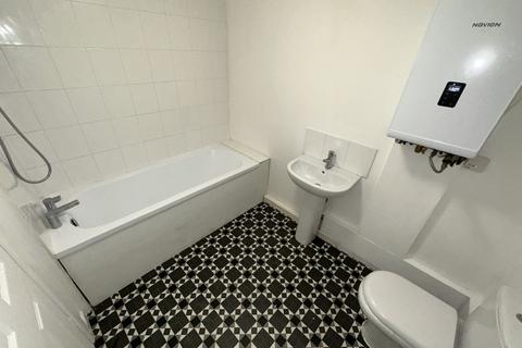 1 bedroom flat to rent, Spring Gardens, Stockport