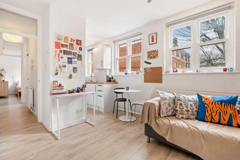 1 bedroom flat to rent, Henson Court, Highbury Grange, London