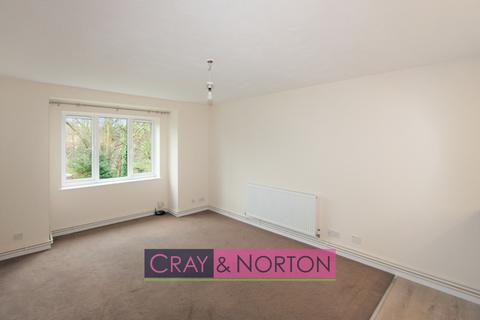 2 bedroom flat to rent, Ashburton Road, Croydon, CR0