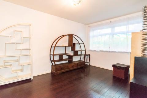 5 bedroom terraced house to rent, London N11