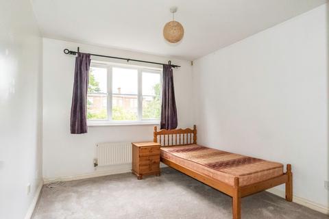 2 bedroom apartment to rent, Ribblesdale Avenue, London N11