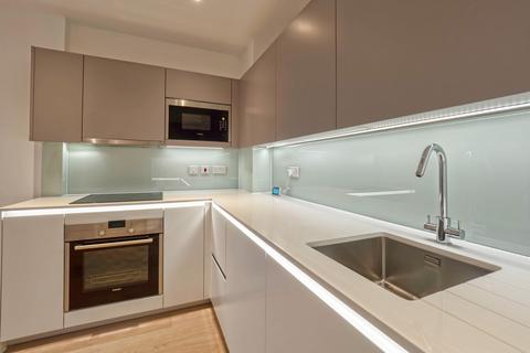 2 bedroom flat to rent, London  N11