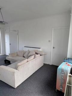 2 bedroom apartment to rent, Warren Court, Euston Road, NW1