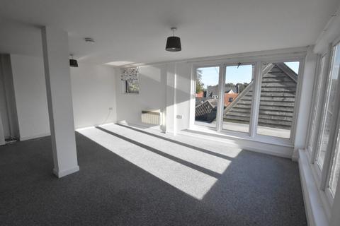 2 bedroom penthouse to rent, Old Market Street, Thetford