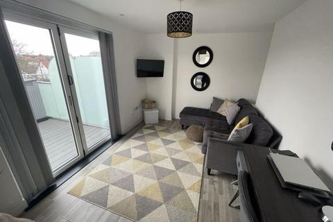 2 bedroom apartment to rent, Southbourne Grove, Westcliff-On-Sea