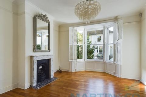 2 bedroom maisonette to rent, Hova Villas, Hove