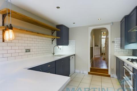 2 bedroom maisonette to rent, Hova Villas, Hove