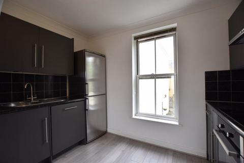 1 bedroom flat to rent, Lysander Gardens, Surbiton, KT6 6AT