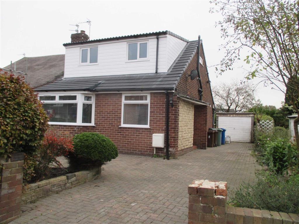 Landside, Leigh, Lancashire 4 bed semidetached bungalow £195,000