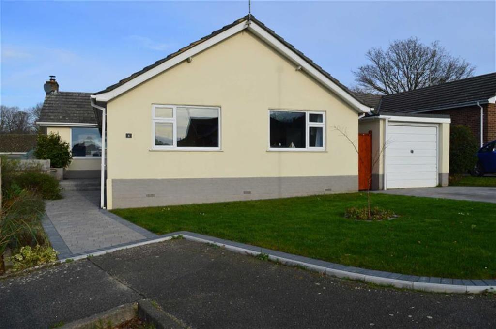 Courtenay Drive, Wimborne, Dorset 3 bed detached bungalow £435,000