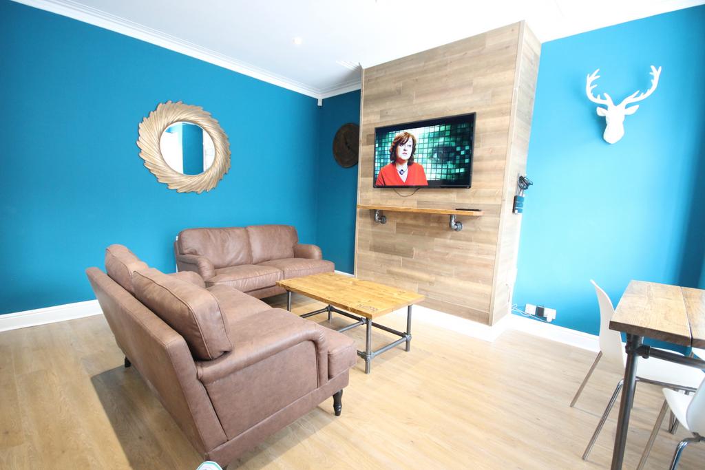 9 Trelawn Avenue 6-1