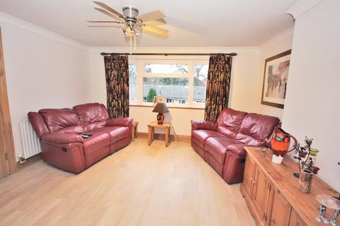 1 bedroom in a flat share to rent, Patten Ash Drive , Wokingham