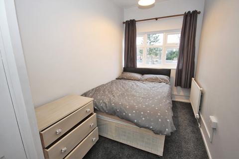 1 bedroom in a flat share to rent, Patten Ash Drive , Wokingham
