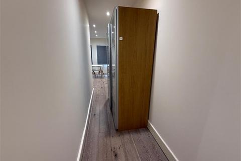 undefined, Mondial Way, Hayes
