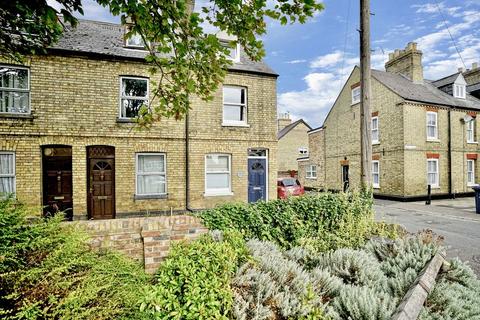 2 bedroom terraced house to rent, Ouse Walk, Huntingdon, Cambridgeshire.