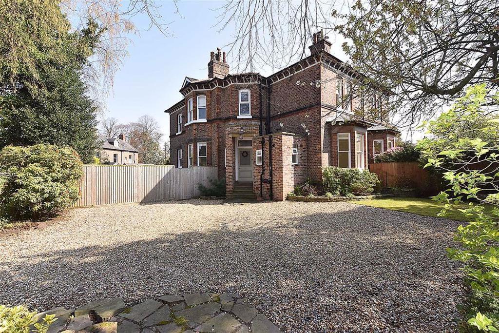 Trafford Road, Alderley Edge 5 bed semidetached house £950,000