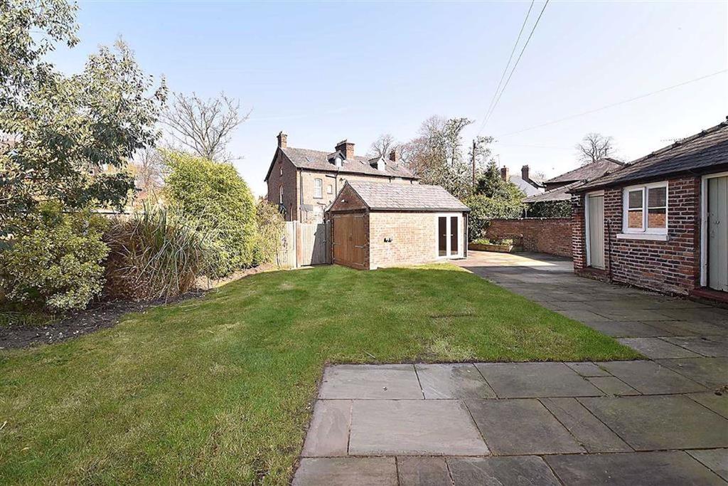Trafford Road, Alderley Edge 5 bed semidetached house £950,000