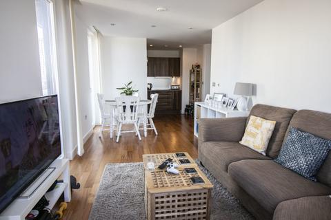 2 bedroom apartment to rent, Hayes Apartments, Cardiff City Centre