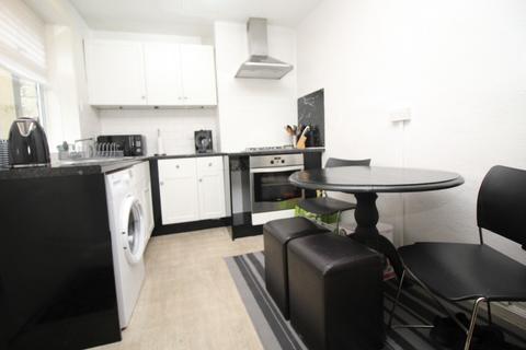 2 bedroom terraced house to rent, Halifax Road, Brighouse HD6