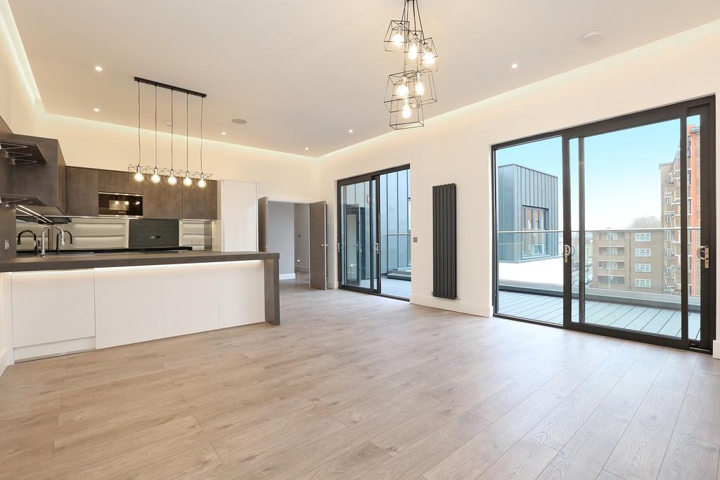 Open-Plan Kitchen/Lounge
