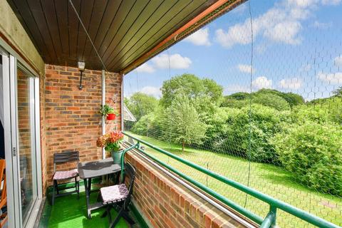 2 bedroom apartment for sale, Lance Croft, New Ash Green, Longfield, Kent