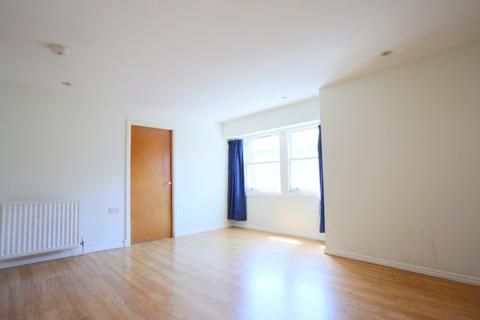 2 bedroom flat to rent, Croft Street, Dalkeith, Midlothian, EH22