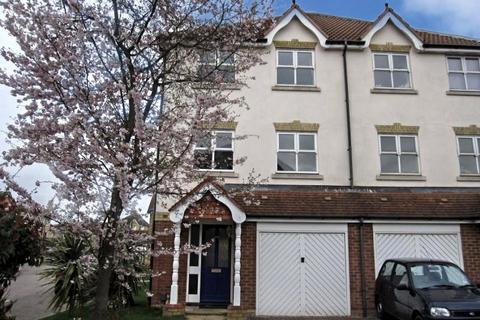 6 bedroom semi-detached house to rent, Nightingale Shott, Egham, Surrey, TW20