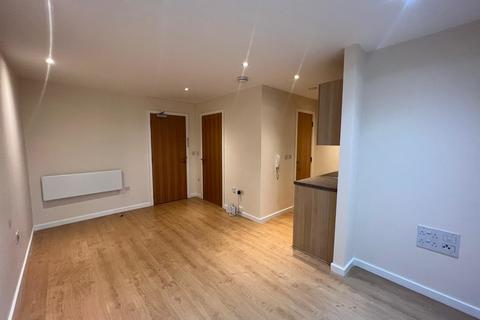 Studio to rent, The Gateway East