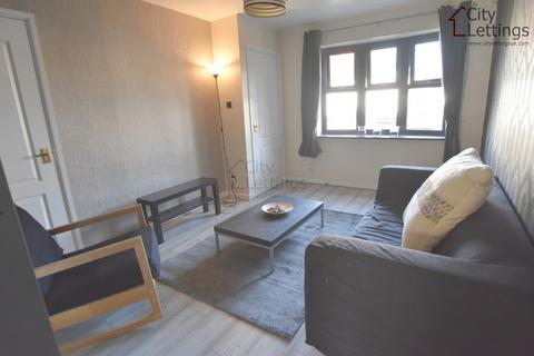 2 bedroom end of terrace house to rent, Lenton Nottingham NG7