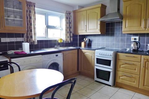 2 bedroom flat to rent, Romsey   Narrow Lane   FURNISHED
