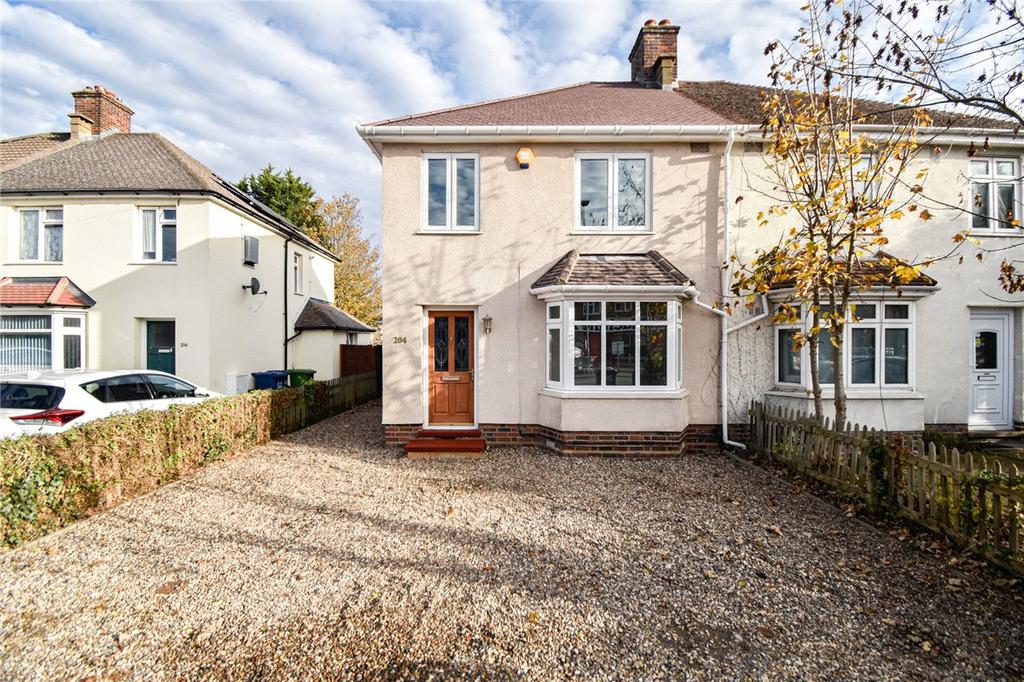 3 bedroom semi-detached house to rent