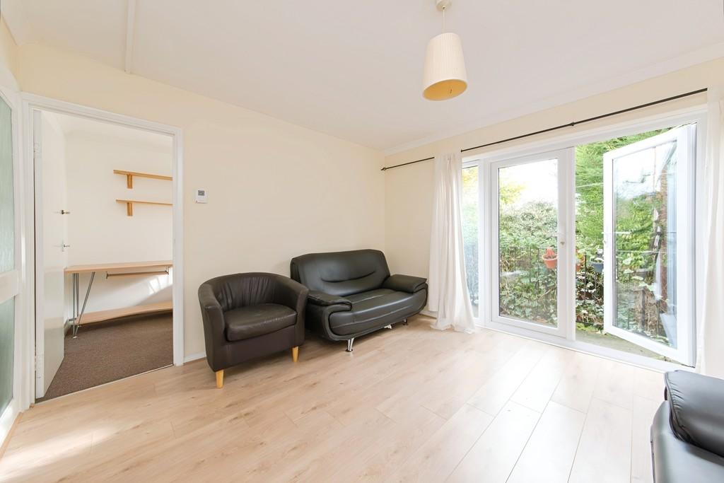 D08789ae-Lounge