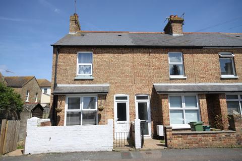 2 bedroom end of terrace house to rent, Cobden Road, Hythe