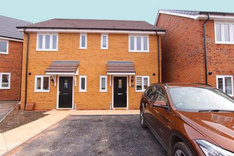 2 bedroom semi-detached house to rent, Savant Way, Walsall