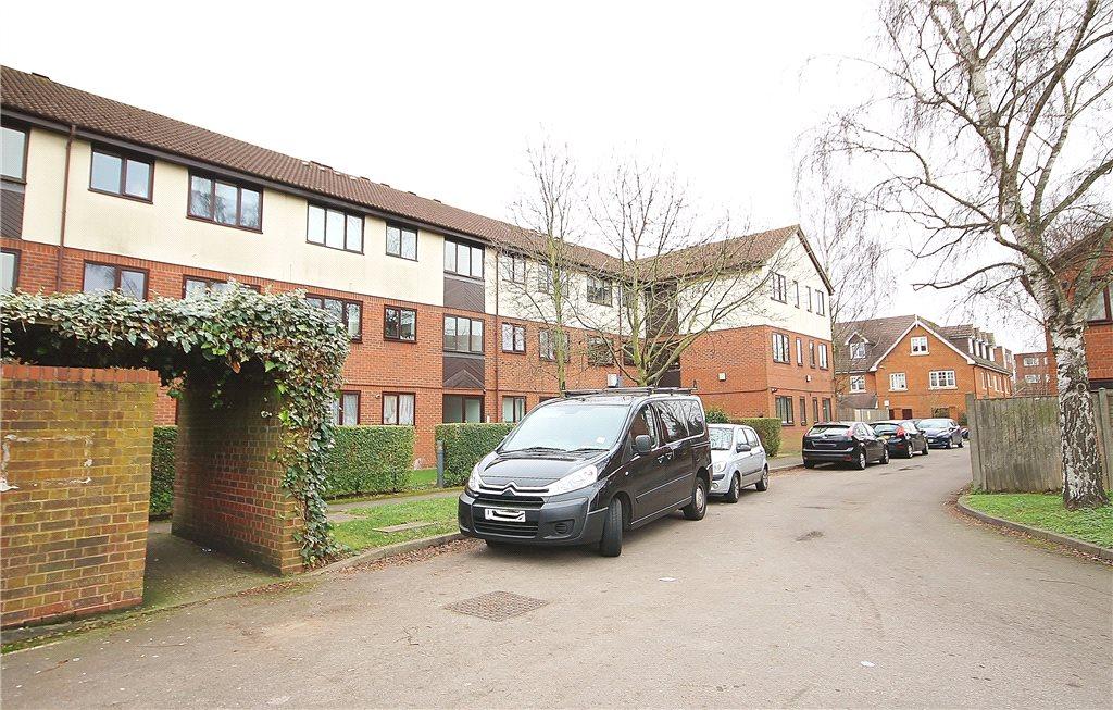 Chessholme Court, Scotts Avenue, SunburyonThames, Surrey, TW16 2 bed