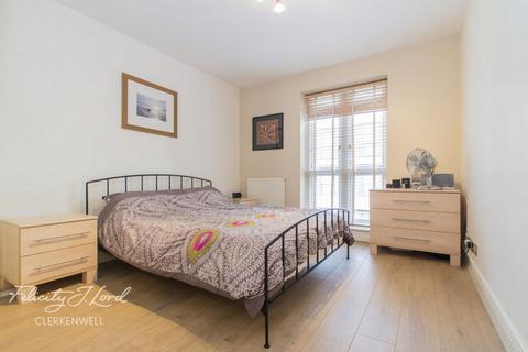 1 bedroom apartment to rent, Seward Street, London