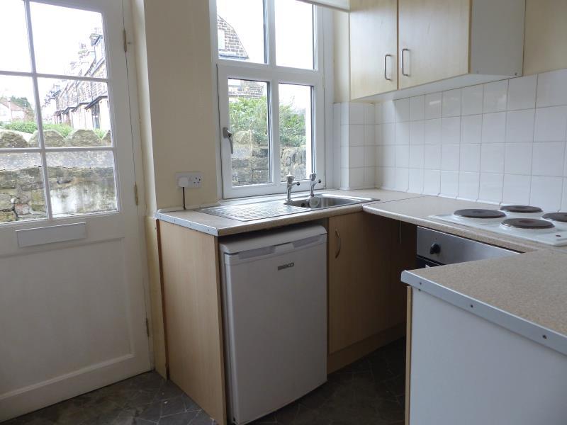 YEWCROFT, WESTVILLE ROAD, ILKLEY, LS29 9AF 3 bed detached house £695