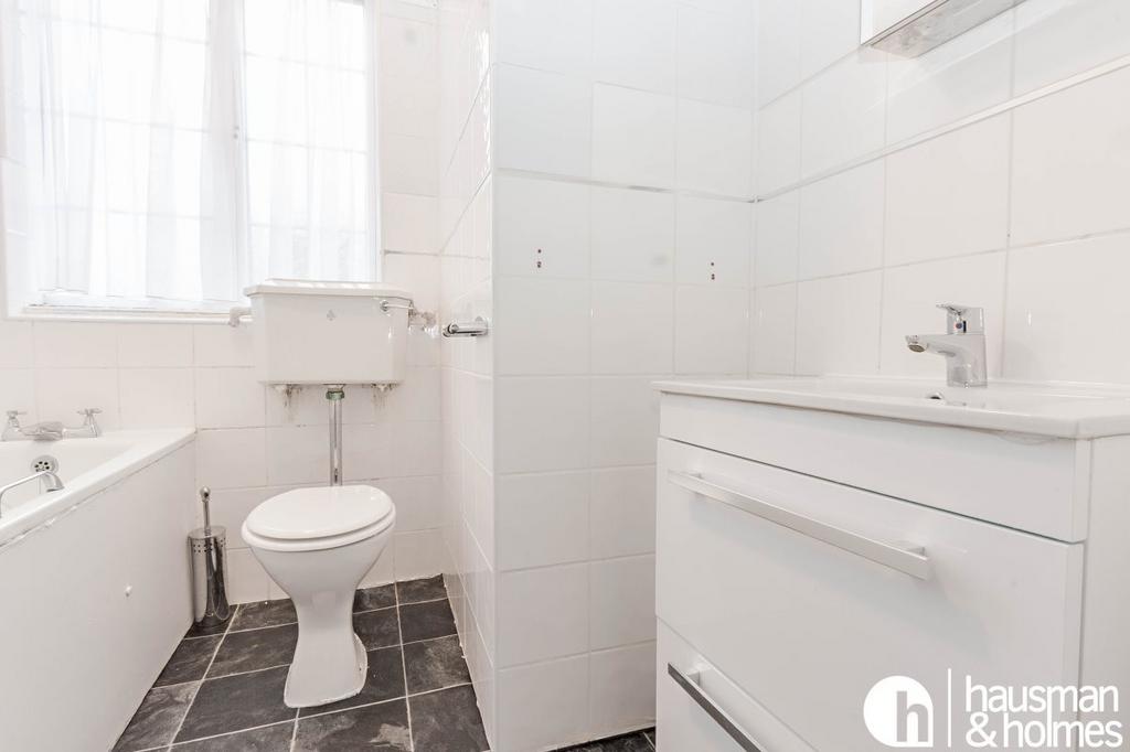 Apartment in Falloden Way - View 5