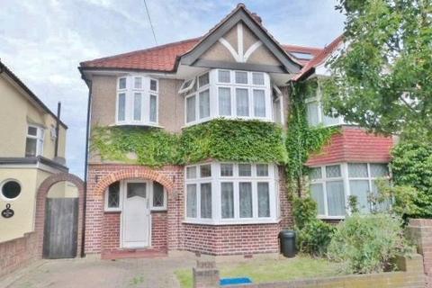 3 bedroom semi-detached house to rent, Pauline Crescent, Twickenham, TW2