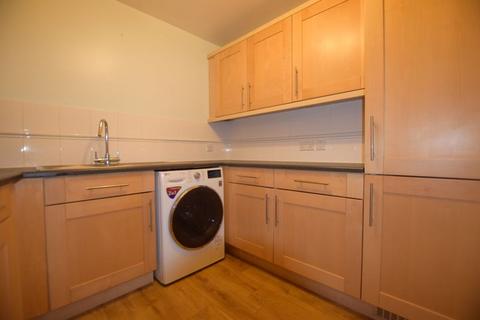 2 bedroom apartment to rent, Scotney Gardens , St Peters Street