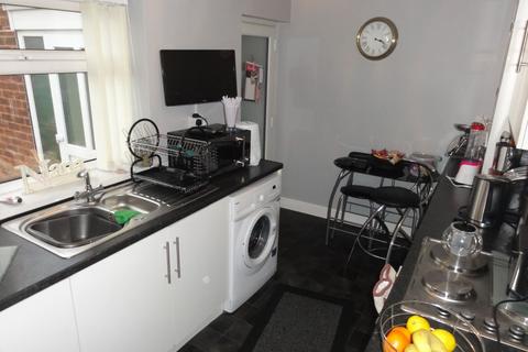 2 bedroom bungalow to rent, Buckingham Rise