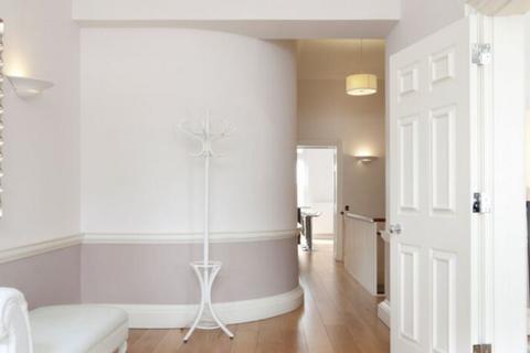 2 bedroom flat to rent, Como Apartments, Old Park Lane, London, W1